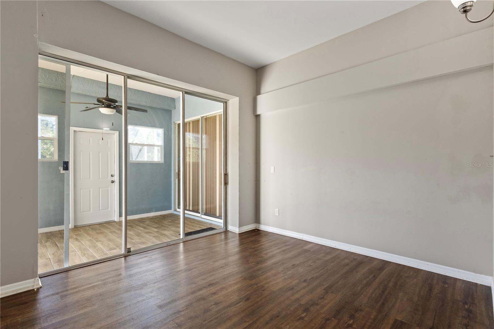 Image 41 of 52 For 16512 Blenheim Drive