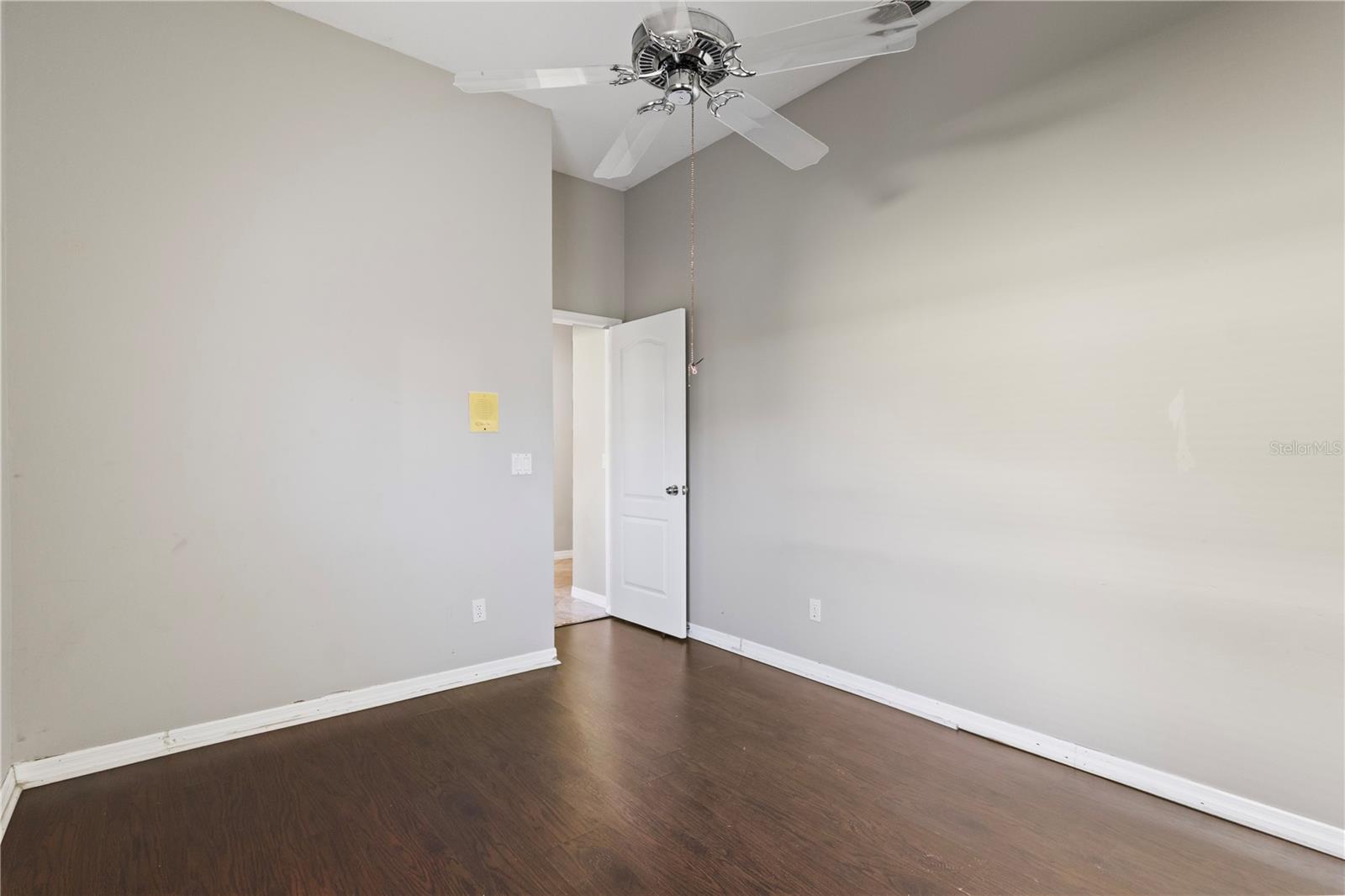 Image 45 of 52 For 16512 Blenheim Drive