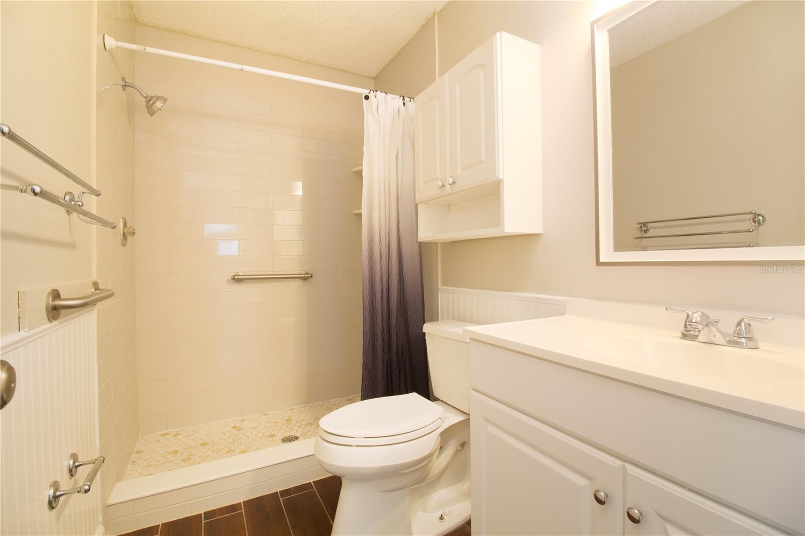 Image 26 of 35 For 6080 80th Street N 201
