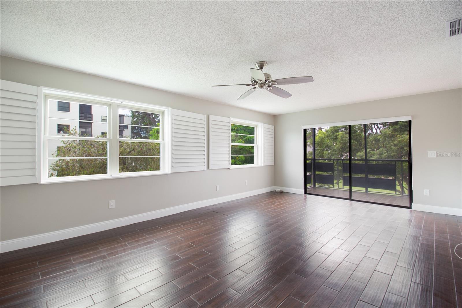 Image 9 of 35 For 6080 80th Street N 201