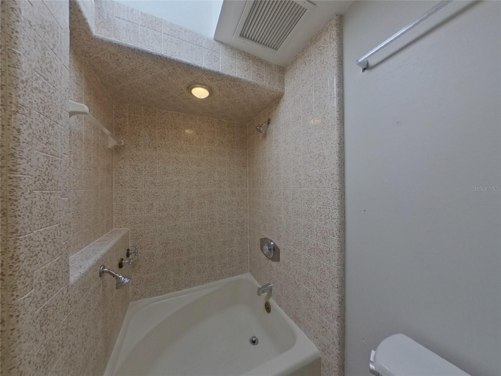 Image 10 of 15 For 5025 33rd Terrace N