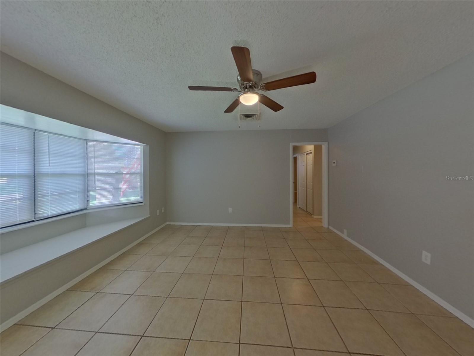Image 4 of 15 For 5025 33rd Terrace N