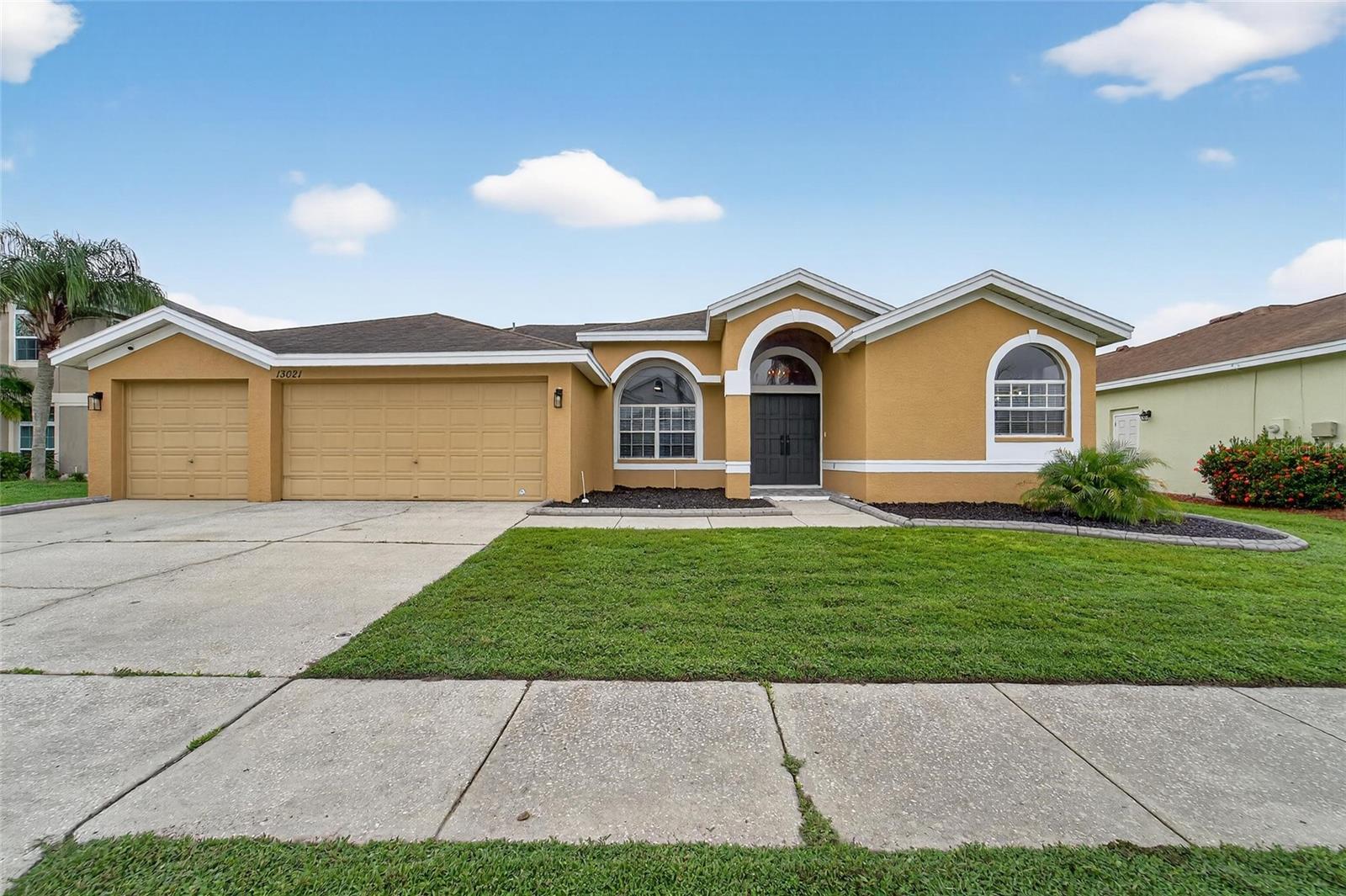 Details for 13021 Prestwick Drive, RIVERVIEW, FL 33579