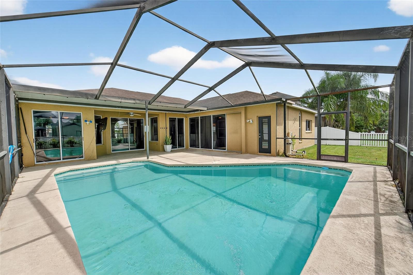 Image 3 of 62 For 13021 Prestwick Drive