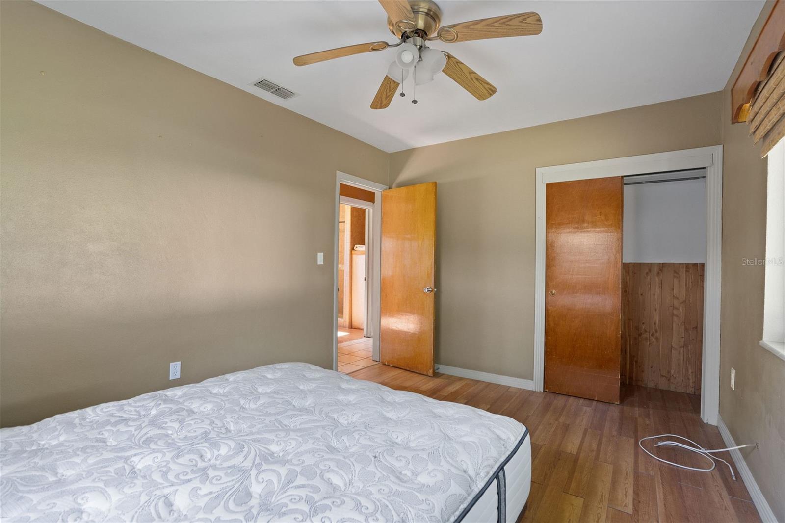 Image 14 of 23 For 7195 65th Street N