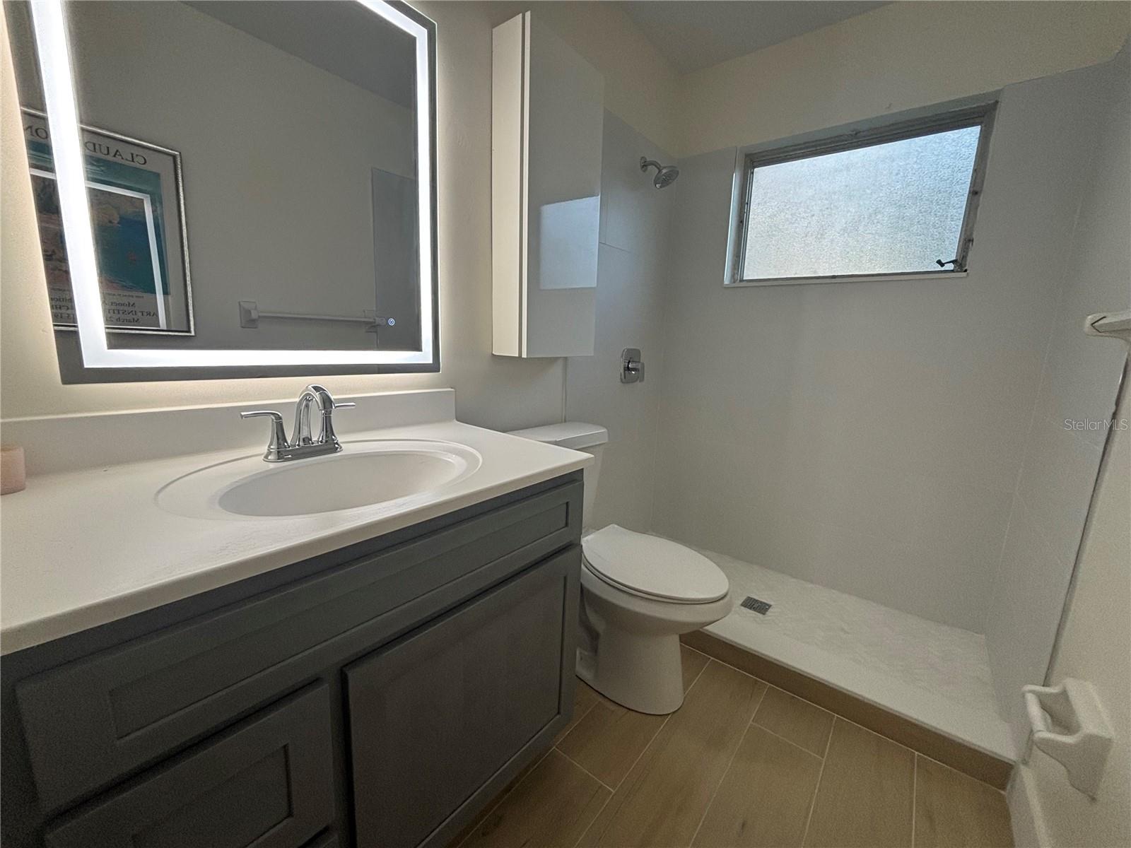Image 10 of 16 For 4545 37th Avenue N