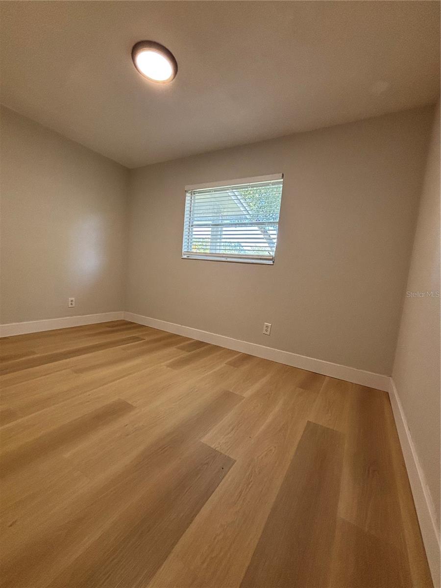 Image 14 of 16 For 4545 37th Avenue N