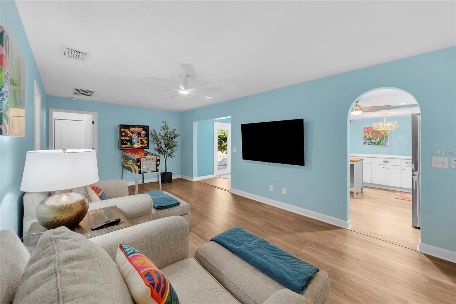 Image 11 of 53 For 308 6th Avenue N