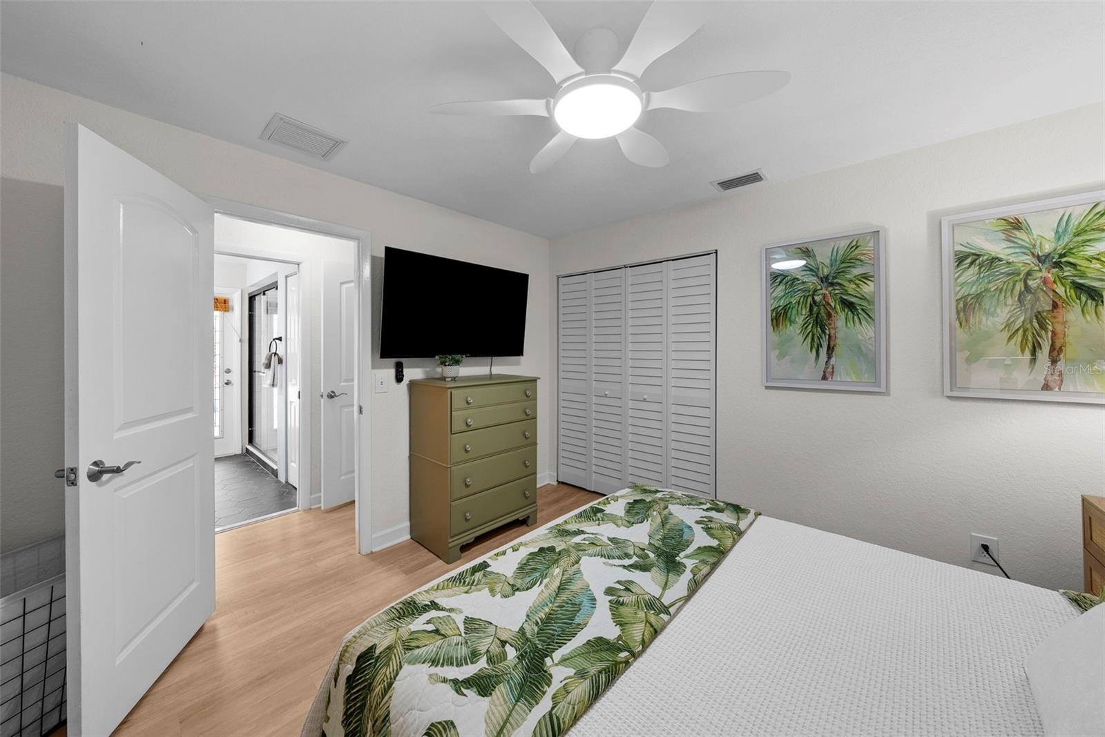 Image 33 of 53 For 308 6th Avenue N