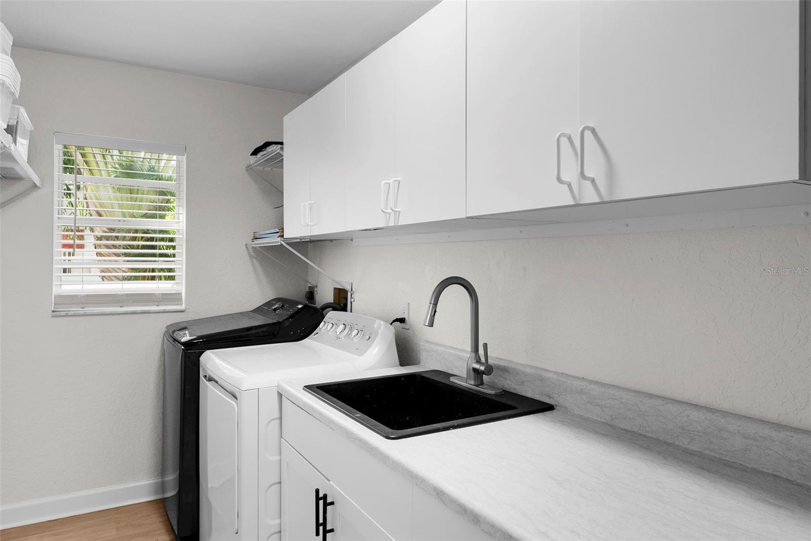 Image 34 of 53 For 308 6th Avenue N