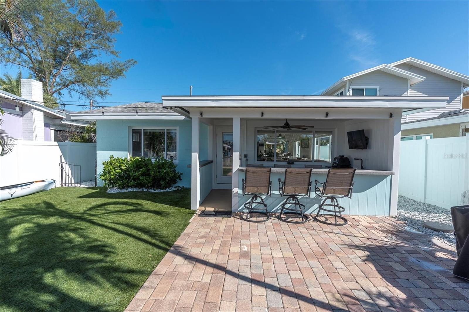 Image 25 of 40 For 341 Boca Ciega Drive