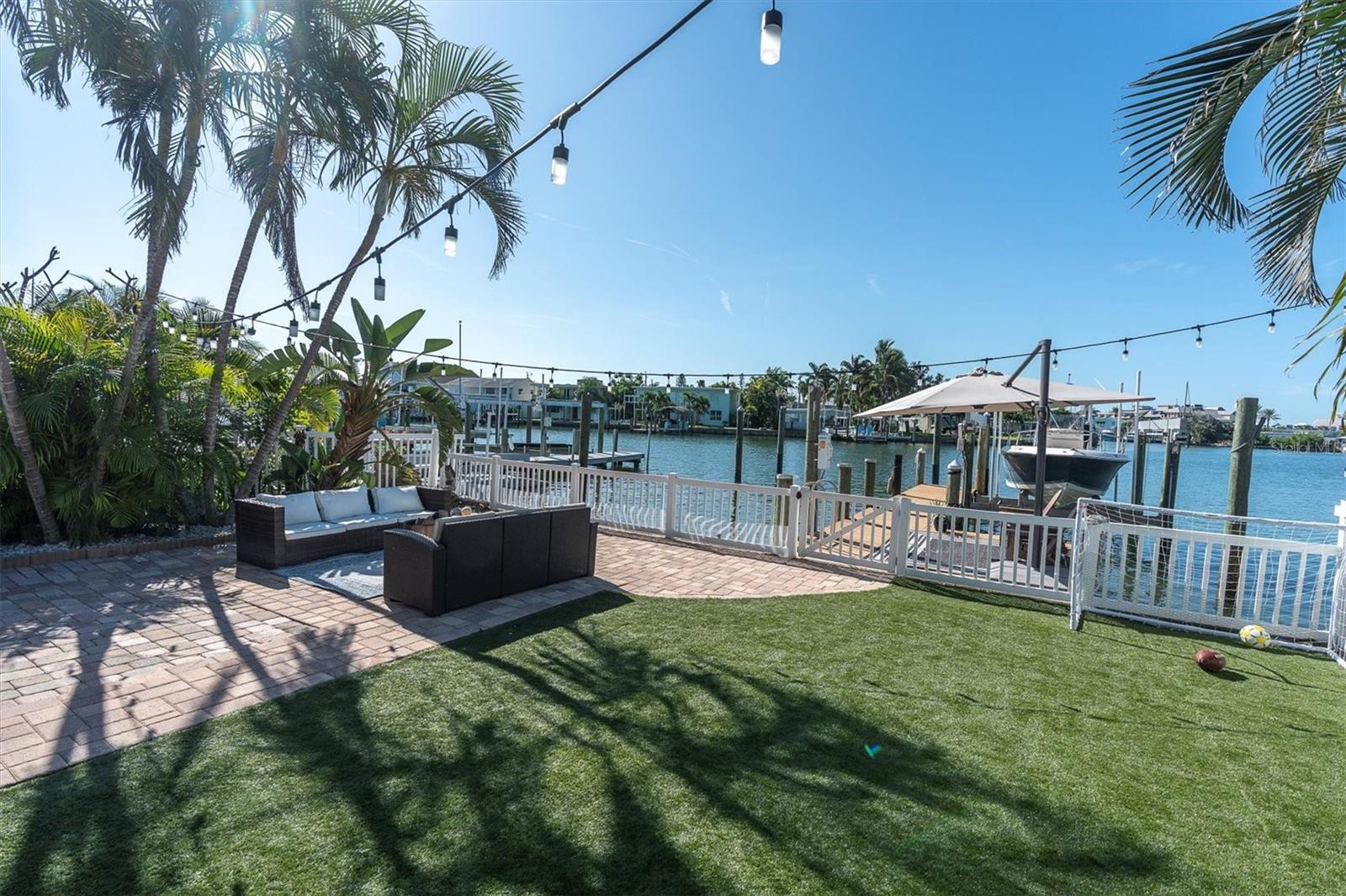 Image 28 of 40 For 341 Boca Ciega Drive