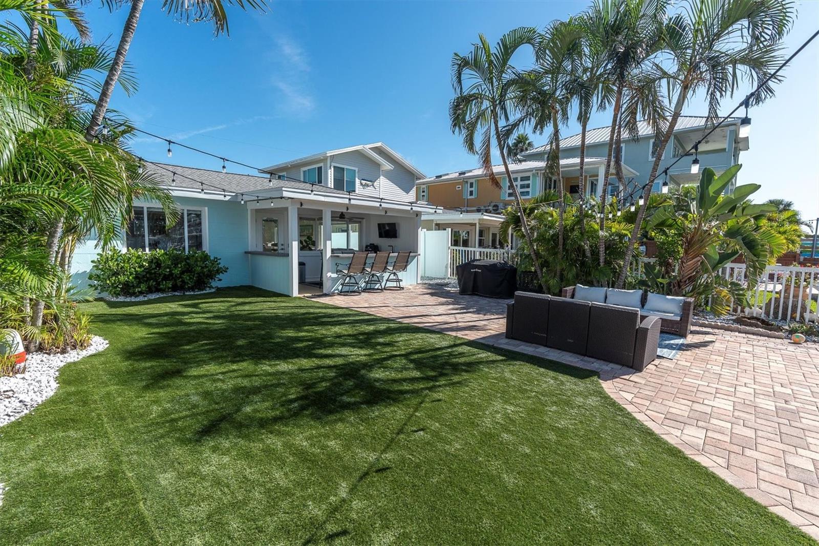 Image 32 of 40 For 341 Boca Ciega Drive