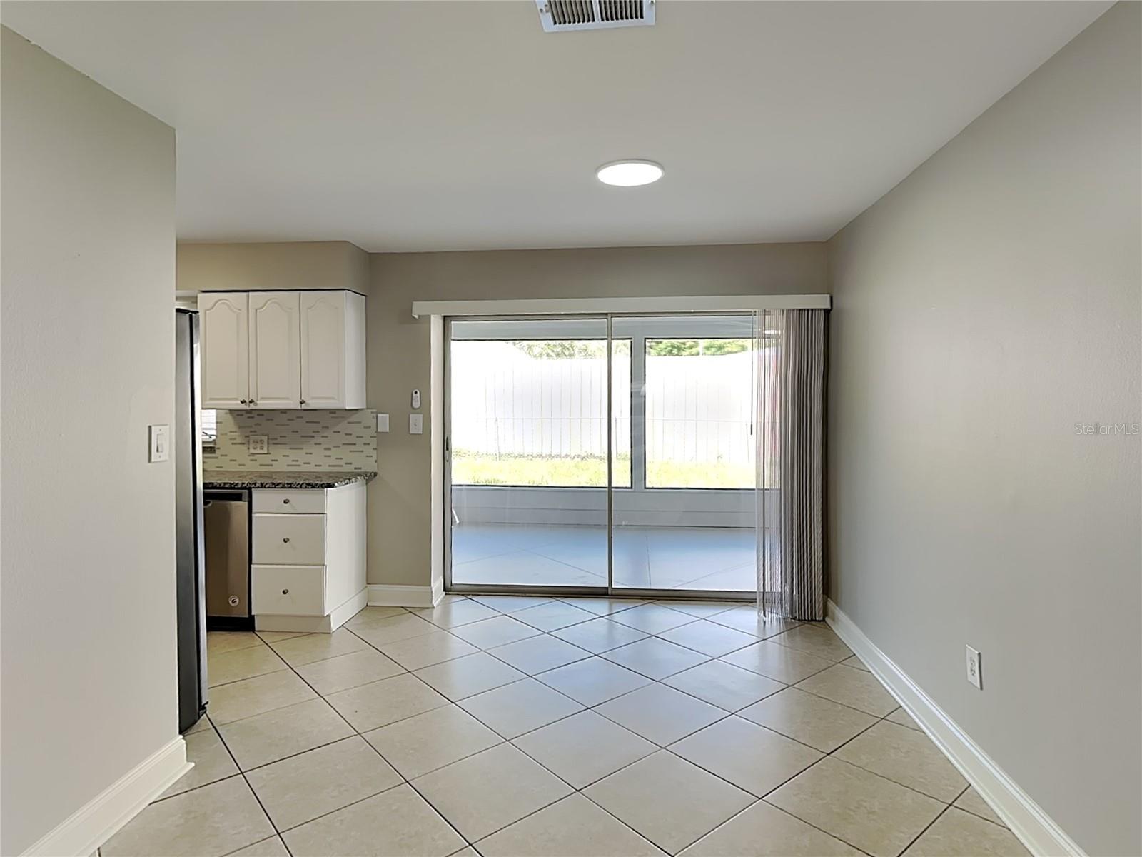 Image 4 of 15 For 4728 Lark Ridge Circle
