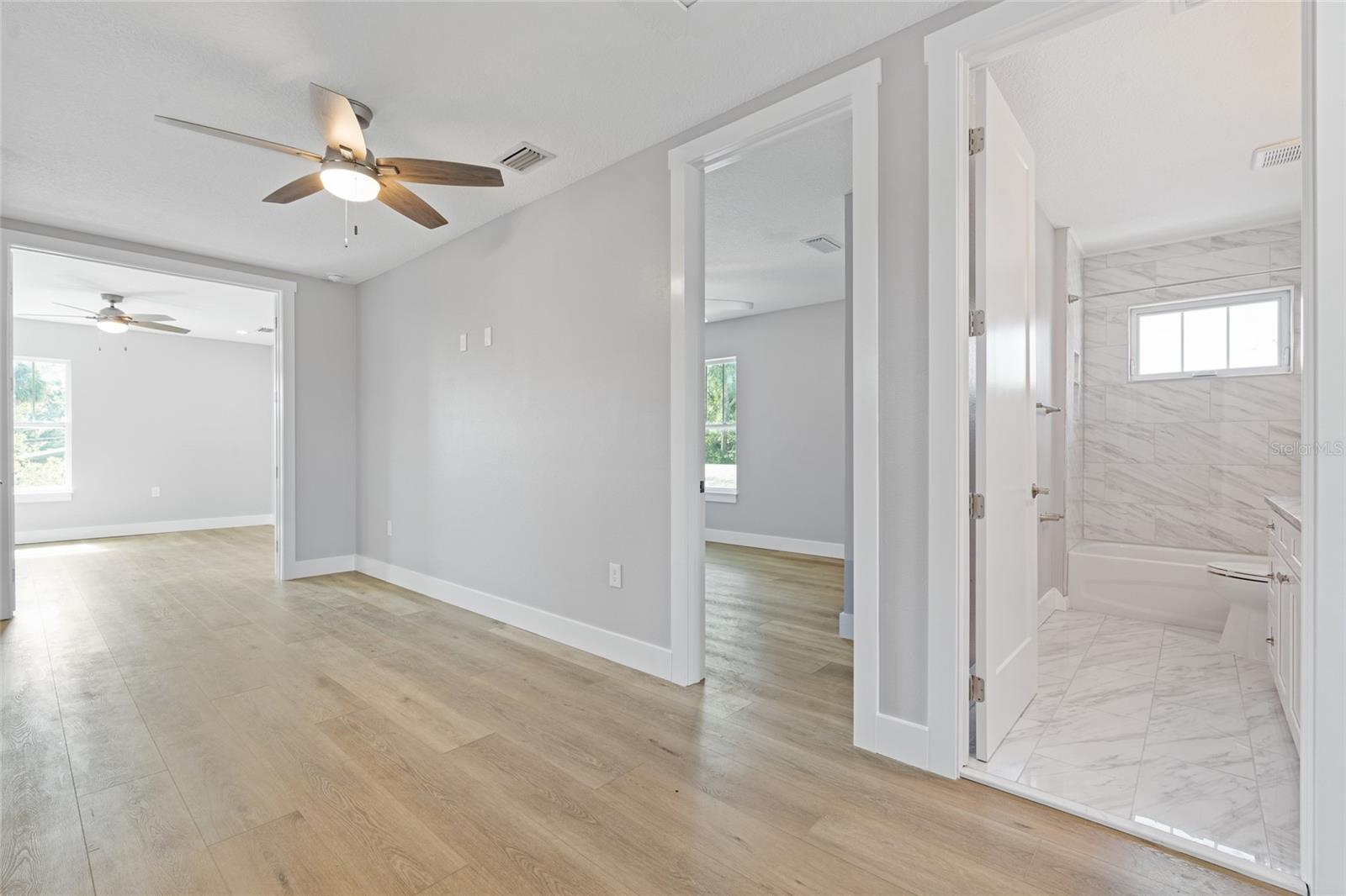 Image 22 of 28 For 3161 Emerson Avenue S