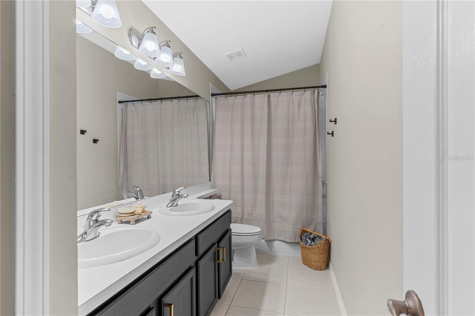 Image 13 of 16 For 2311 Roanoke Springs Drive
