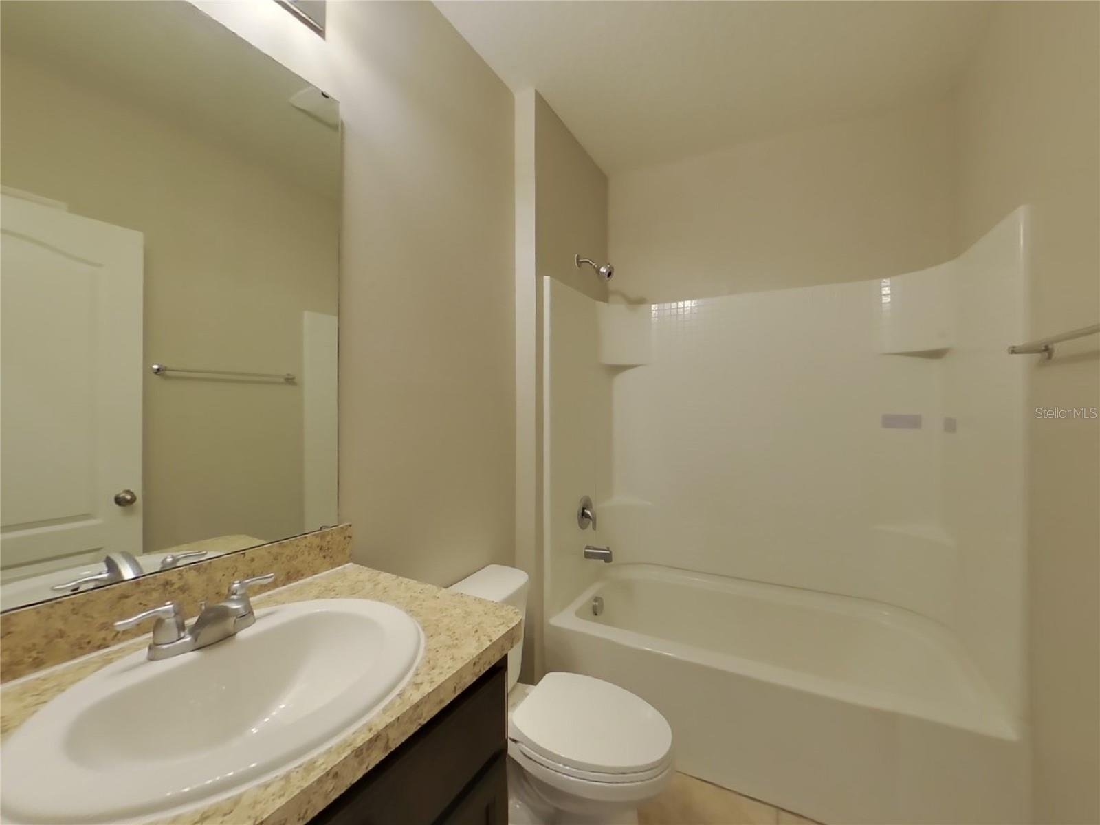 Image 12 of 13 For 289 St Georges Circle