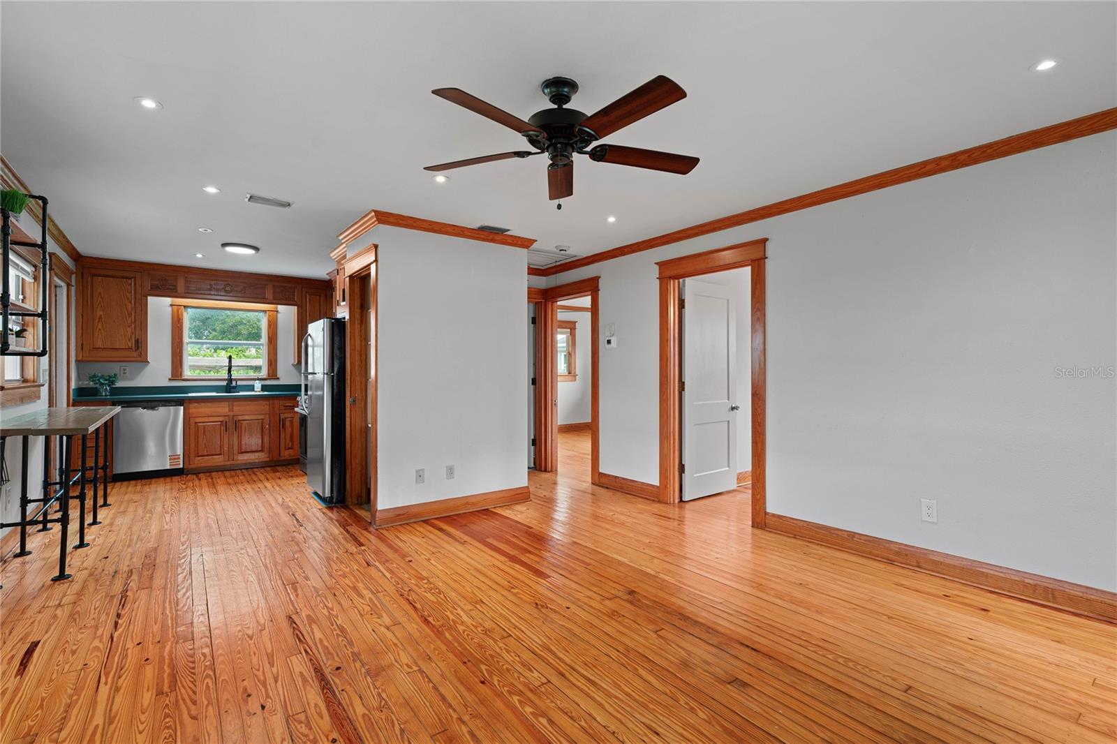Image 10 of 48 For 7105 Navin Avenue