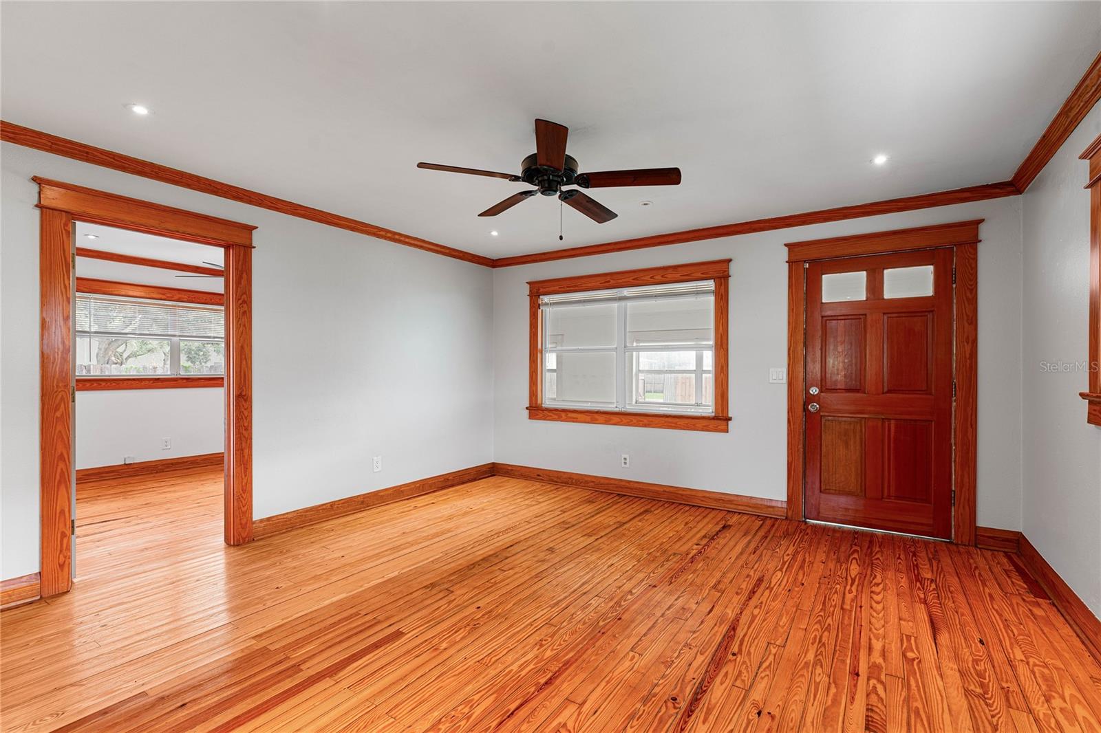 Image 14 of 48 For 7105 Navin Avenue