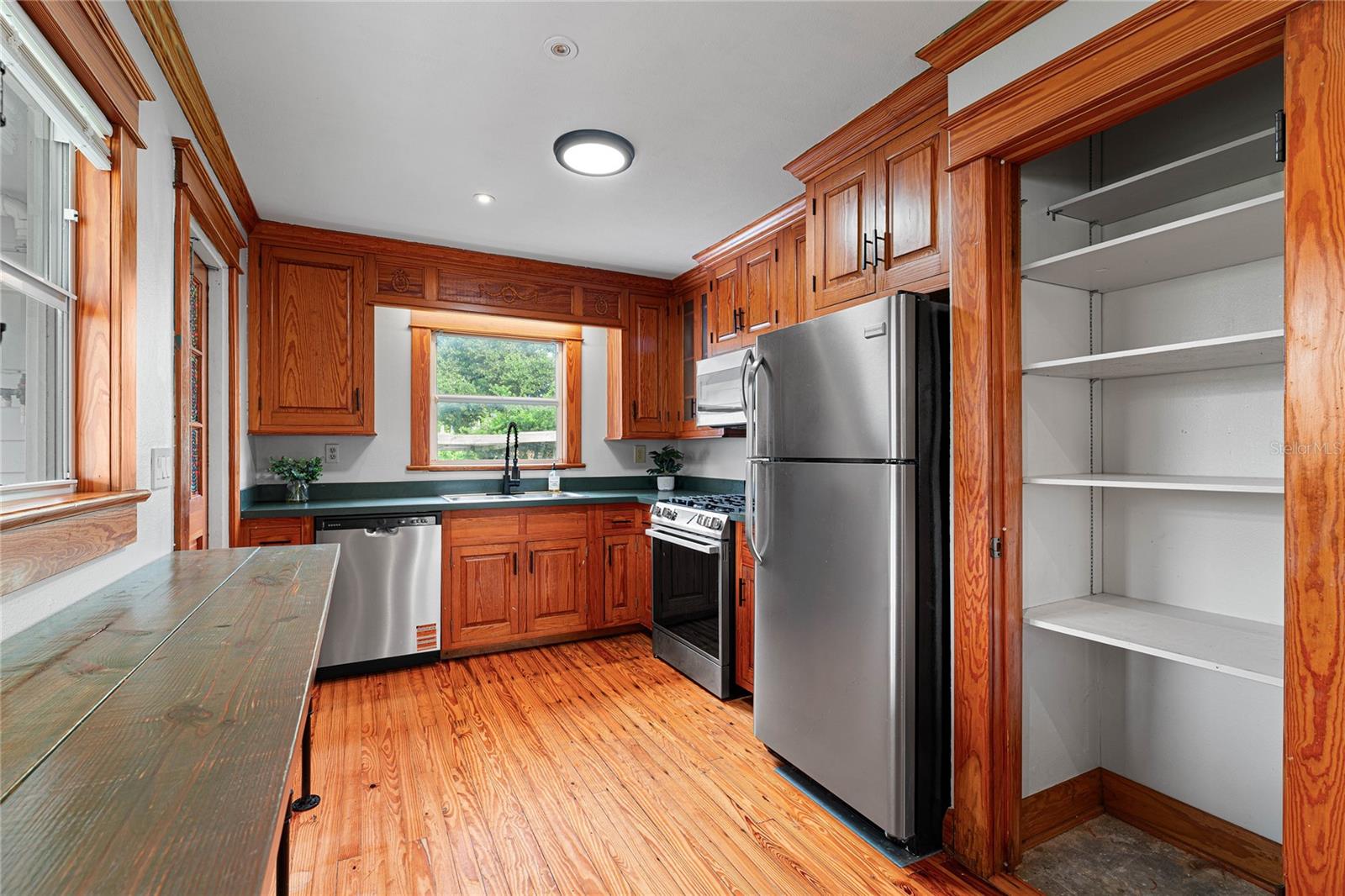 Image 15 of 48 For 7105 Navin Avenue