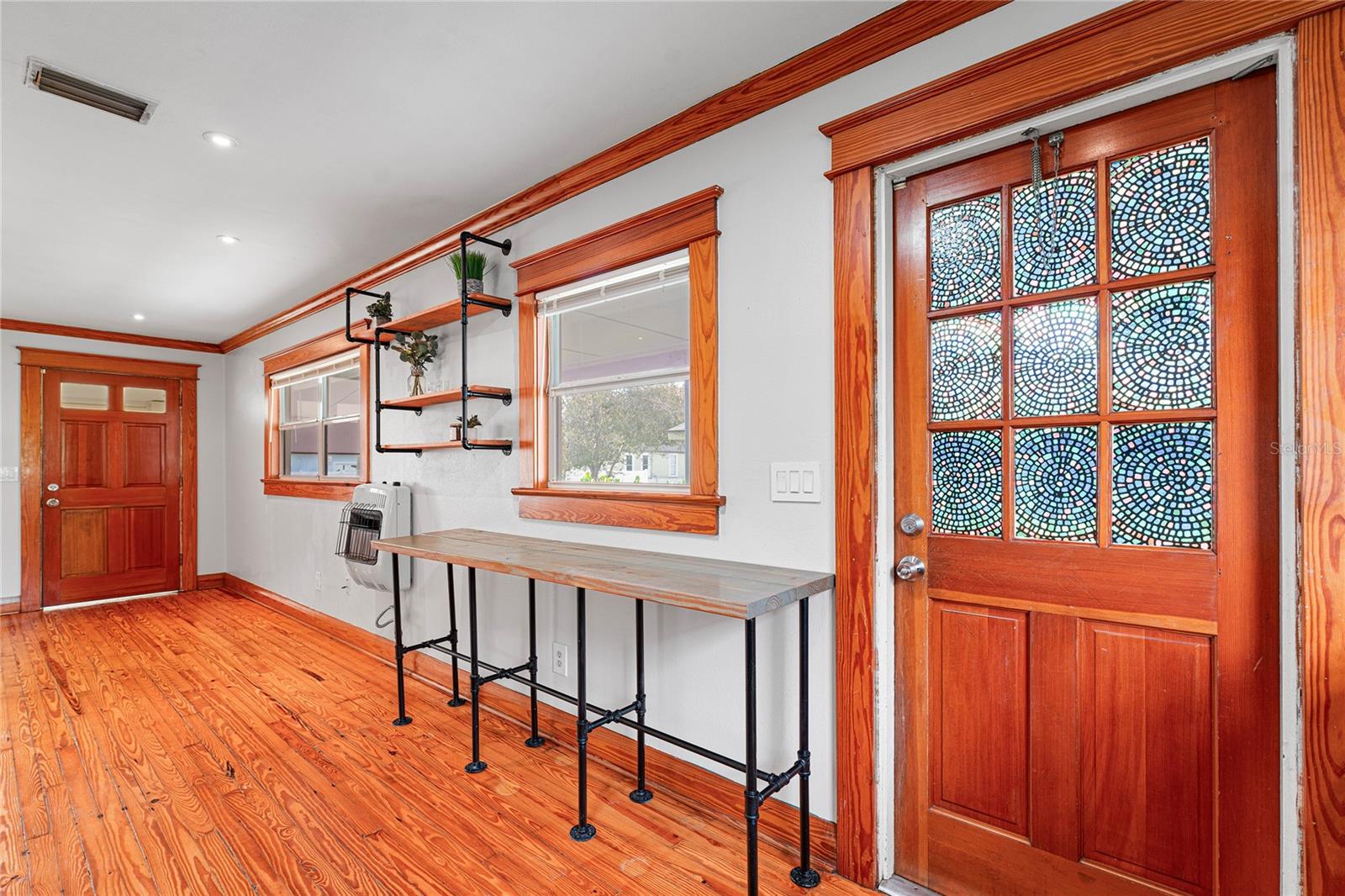 Image 20 of 48 For 7105 Navin Avenue
