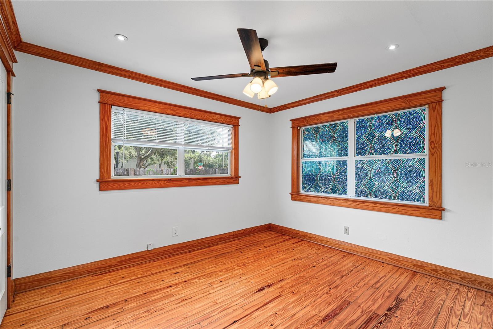 Image 22 of 48 For 7105 Navin Avenue
