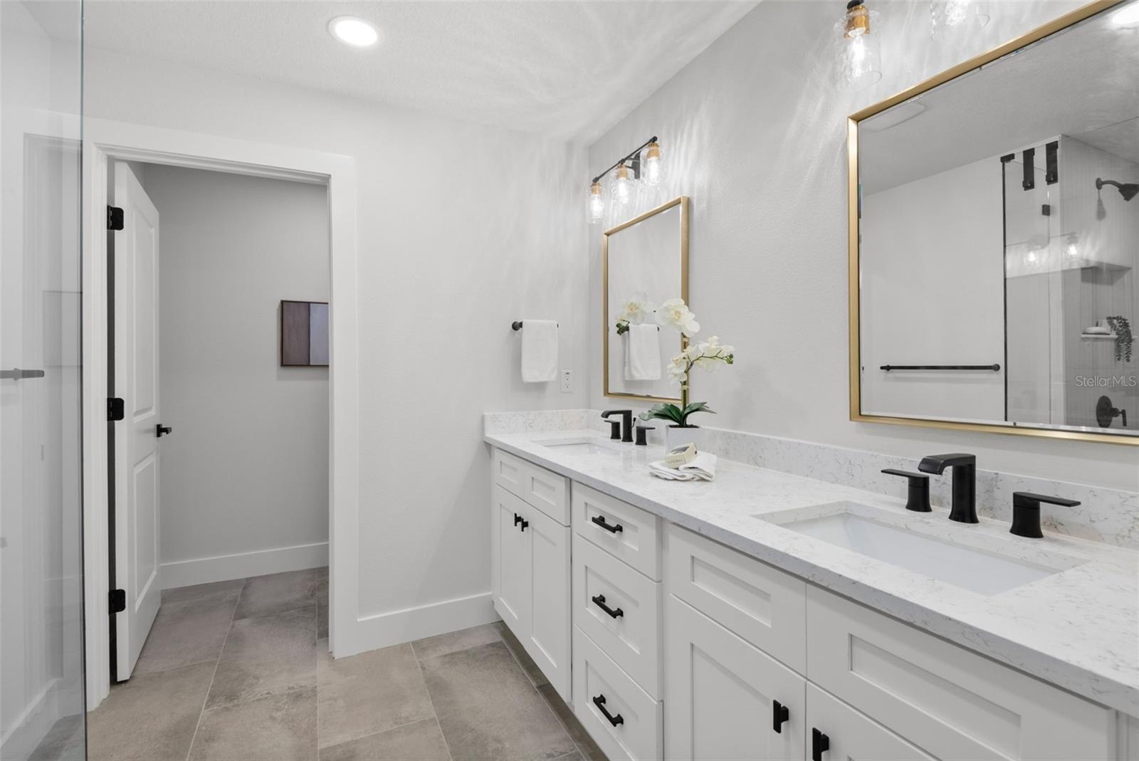 Image 17 of 23 For 2320 13th Street S