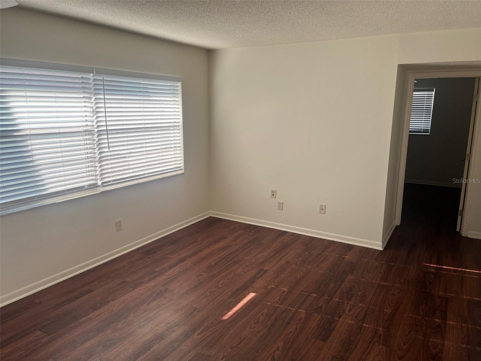 Image 3 of 11 For 105 11th Avenue 10