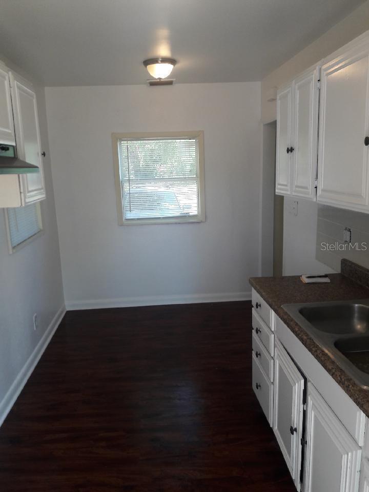 Image 11 of 18 For 2054 15th Avenue S