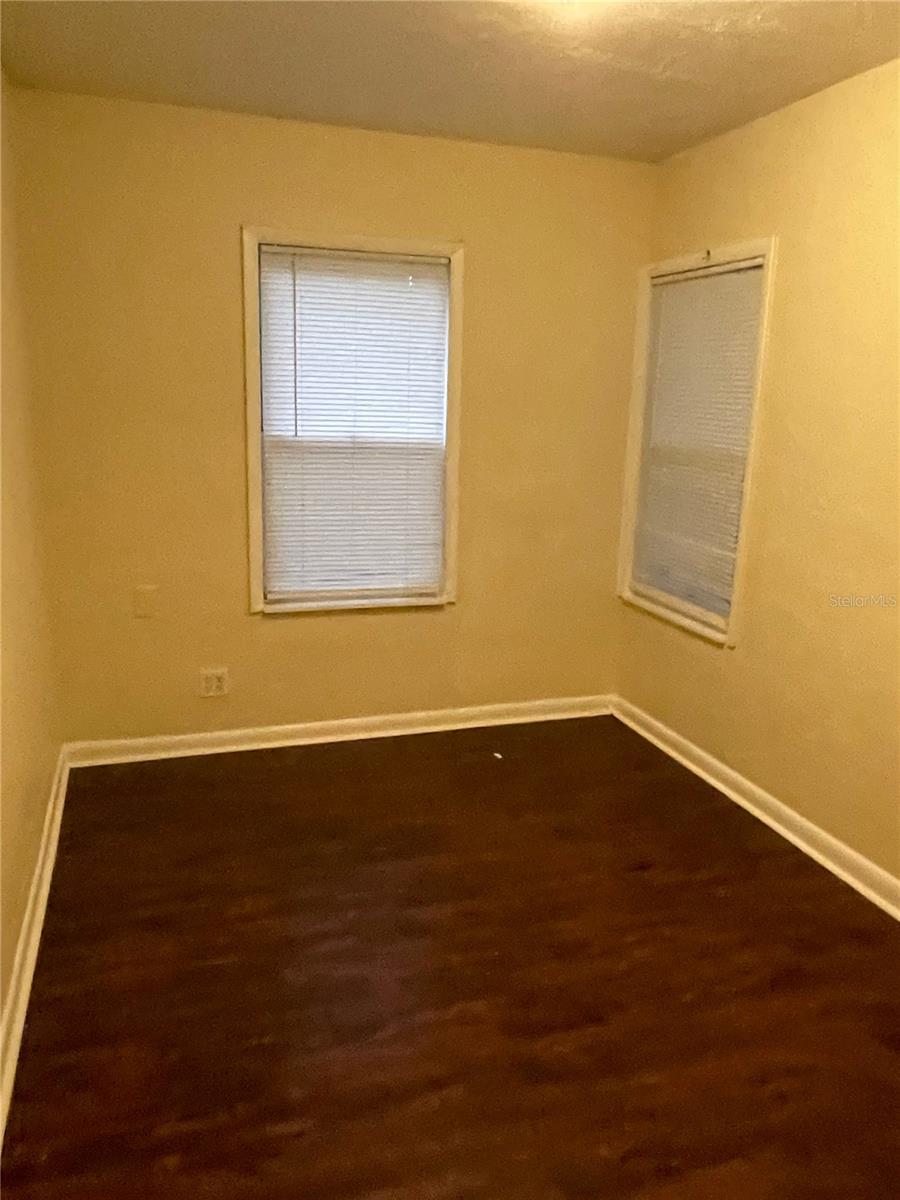 Image 12 of 18 For 2054 15th Avenue S