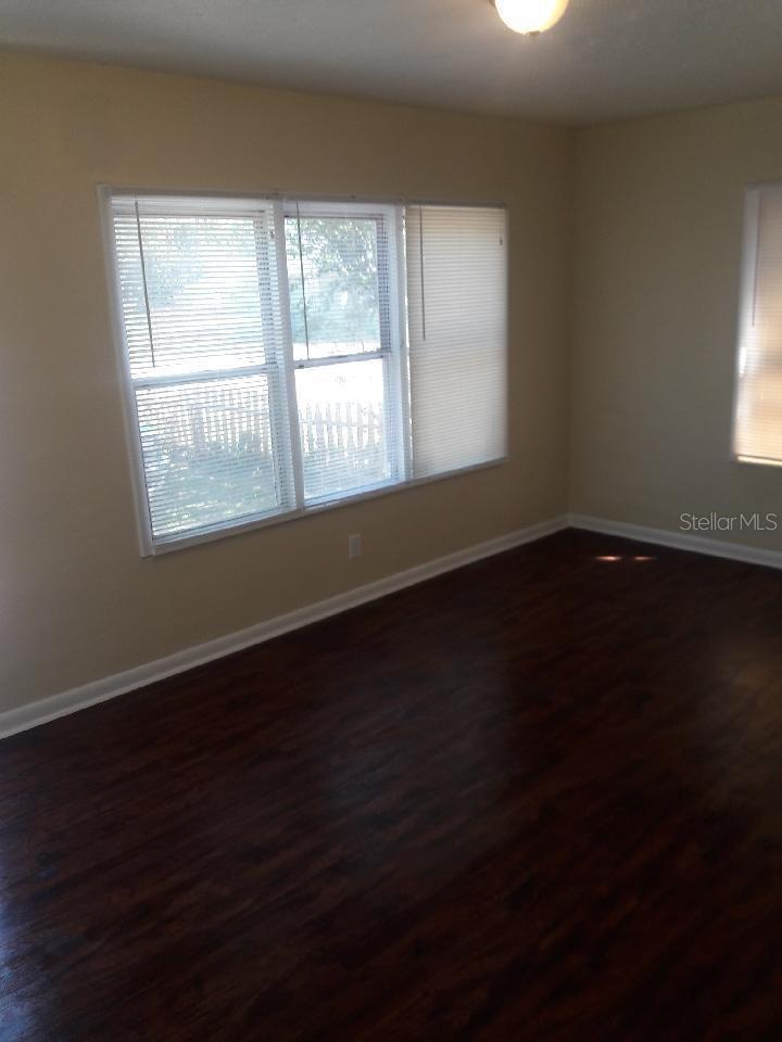 Image 4 of 18 For 2054 15th Avenue S