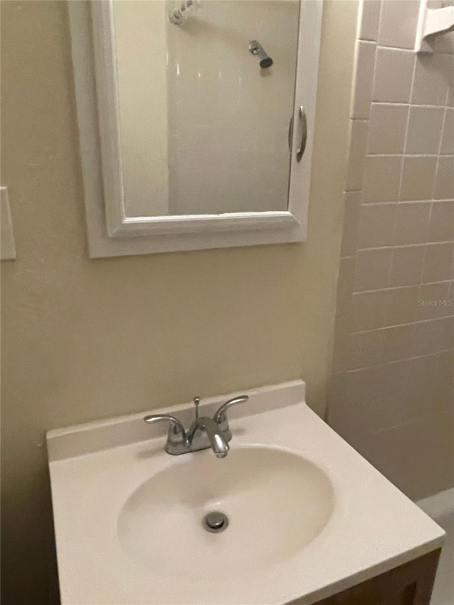 Image 8 of 18 For 2054 15th Avenue S