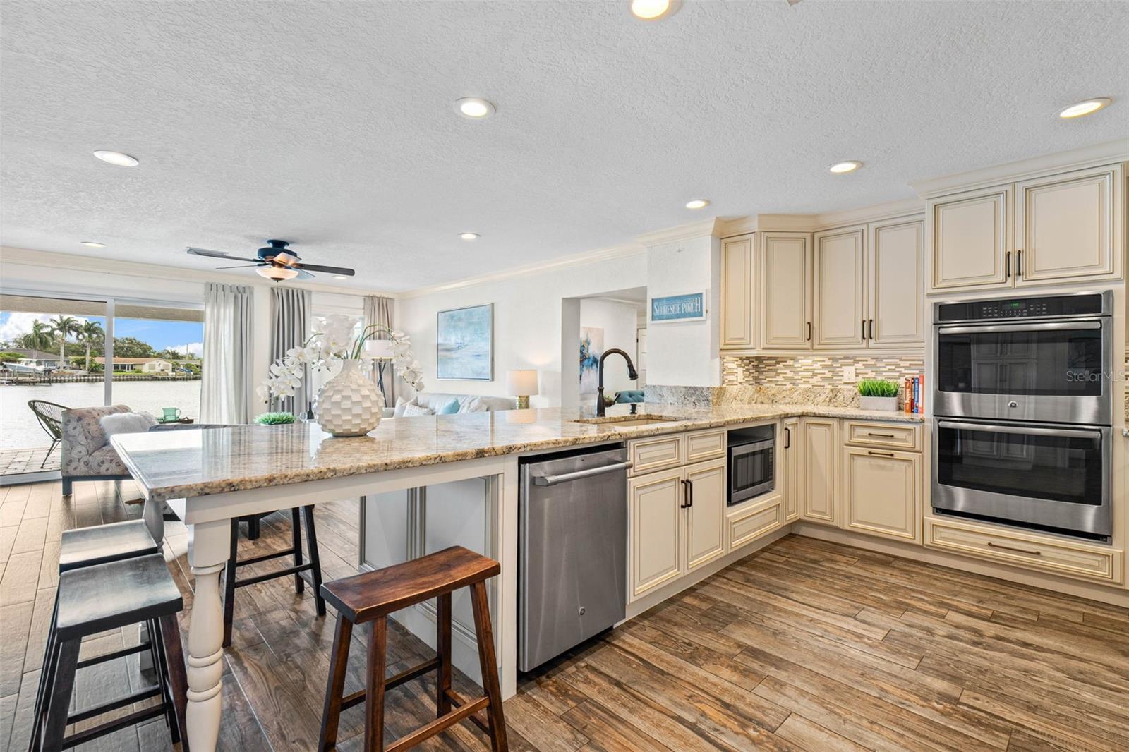 Image 12 of 59 For 4331 13th Way Ne