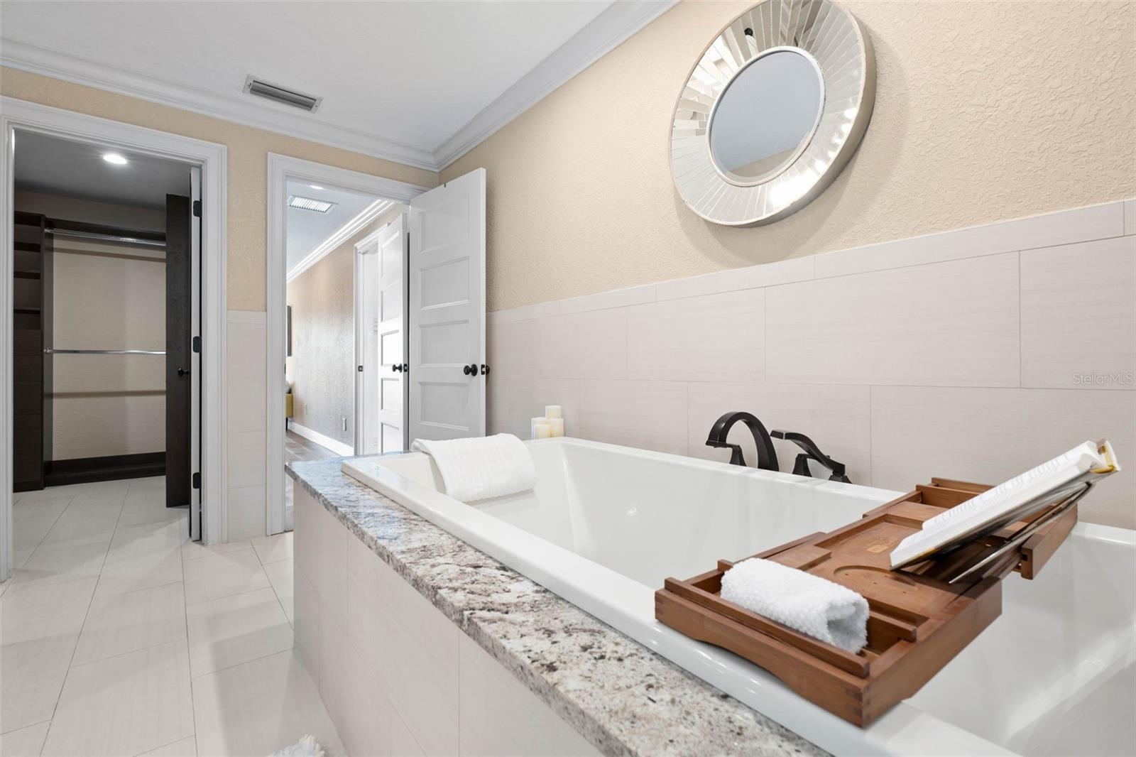 Image 22 of 59 For 4331 13th Way Ne