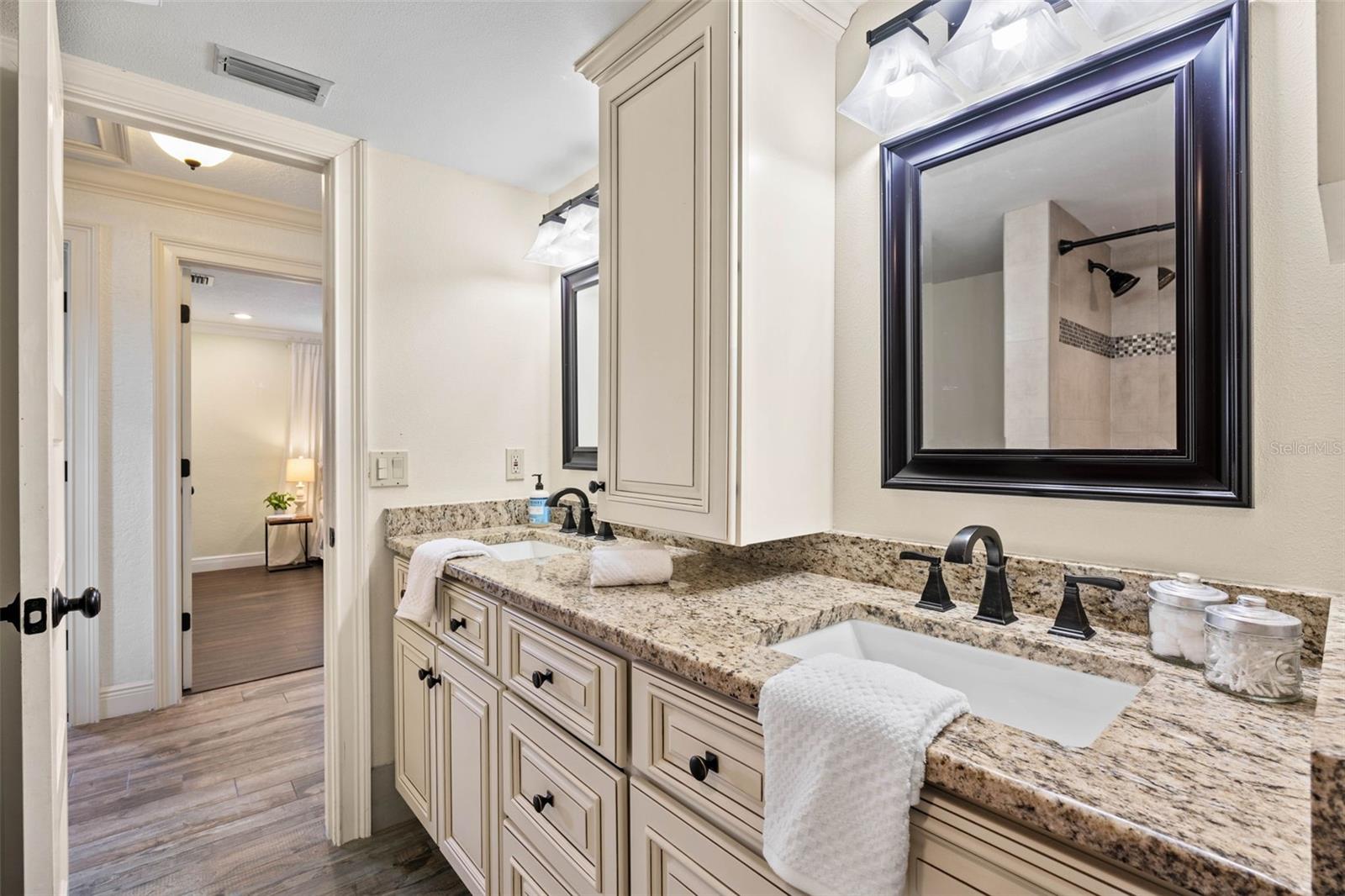 Image 34 of 59 For 4331 13th Way Ne