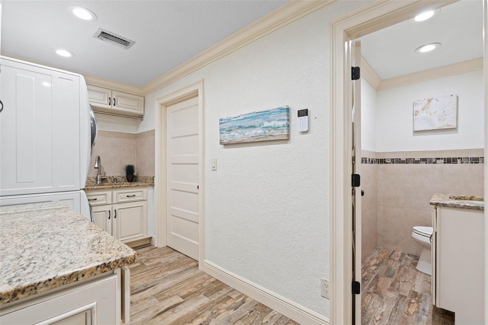 Image 41 of 59 For 4331 13th Way Ne