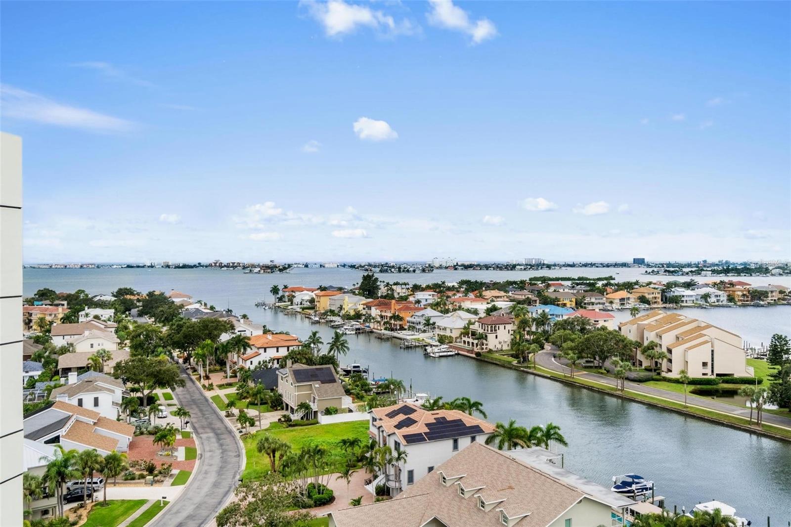 Image 3 of 40 For 5950 Pelican Bay Plaza S 2d
