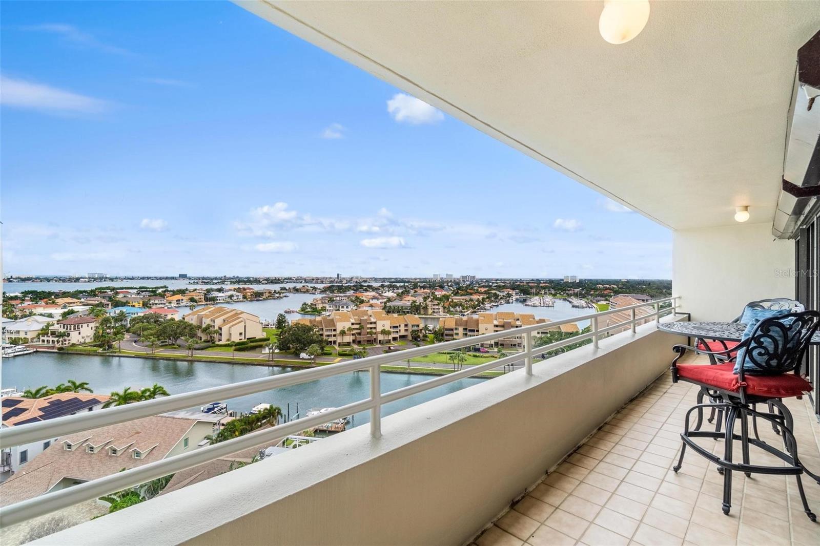 Image 31 of 40 For 5950 Pelican Bay Plaza S 2d