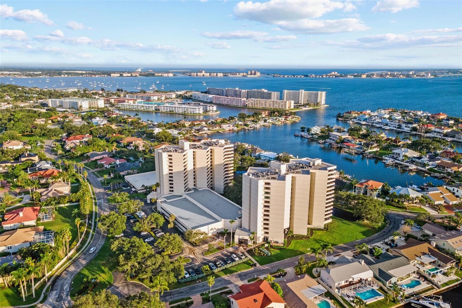 Image 34 of 40 For 5950 Pelican Bay Plaza S 2d