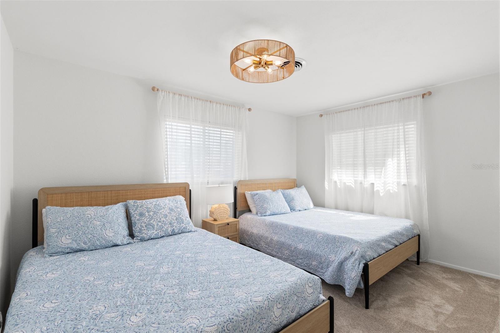 Image 18 of 29 For 3488 Shady Bluffs Drive