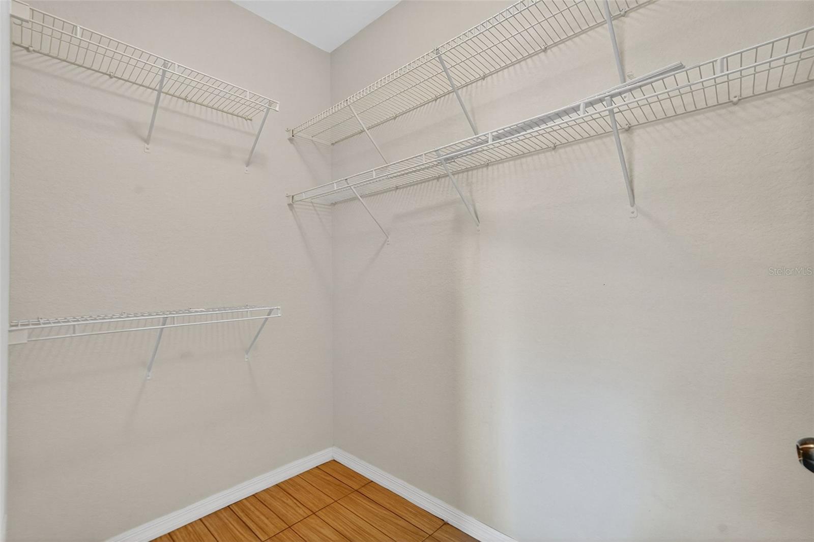 Image 19 of 53 For 5011 Hemingway Circle 5011