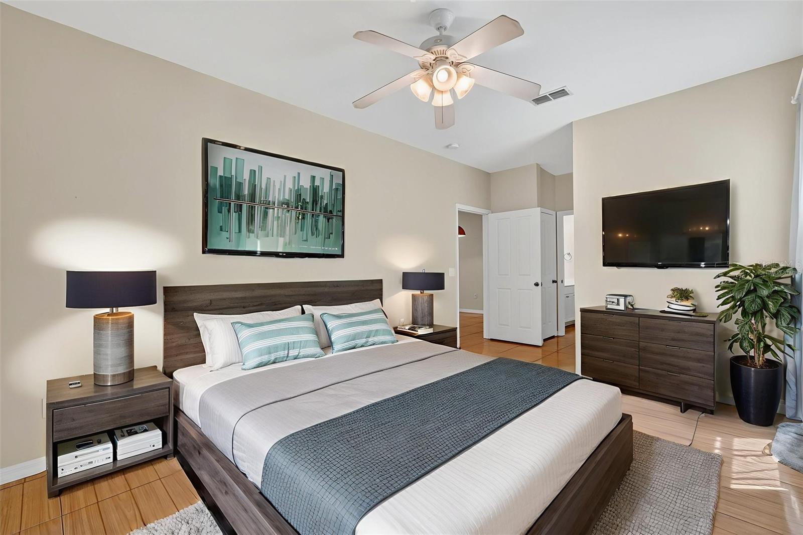 Image 22 of 53 For 5011 Hemingway Circle 5011
