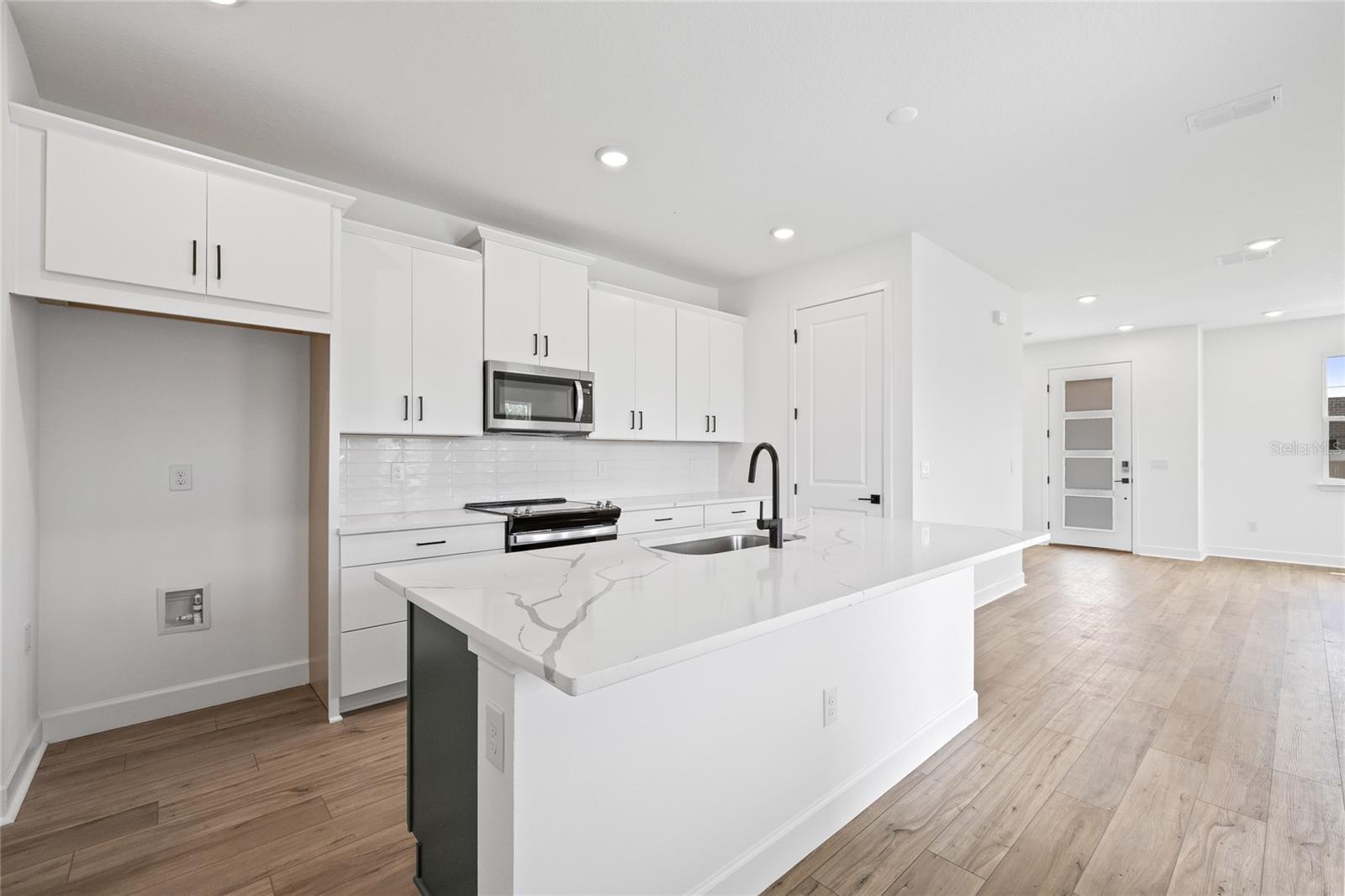 Image 10 of 36 For 2013 Wild Heron Court