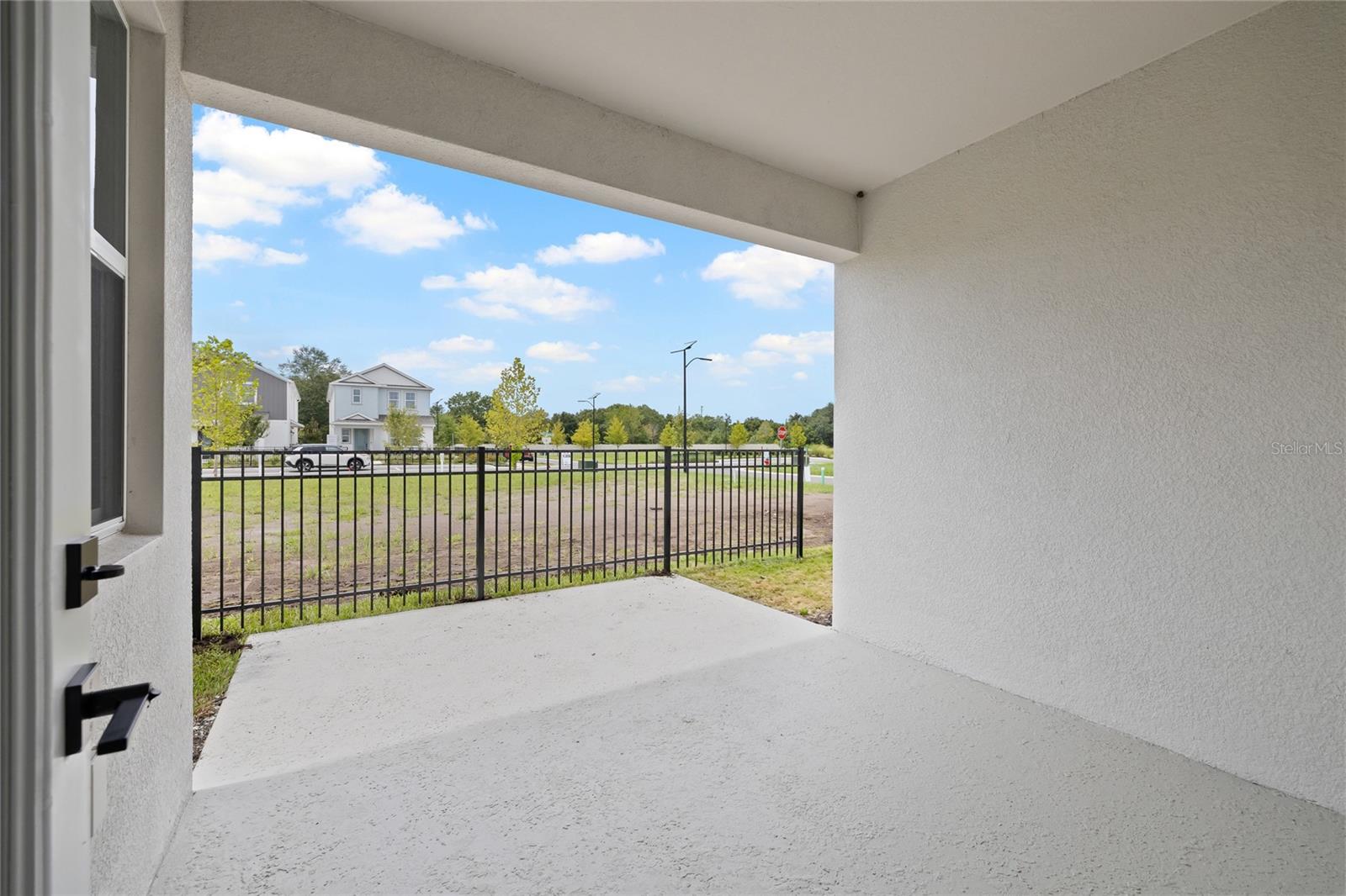 Image 14 of 36 For 2013 Wild Heron Court