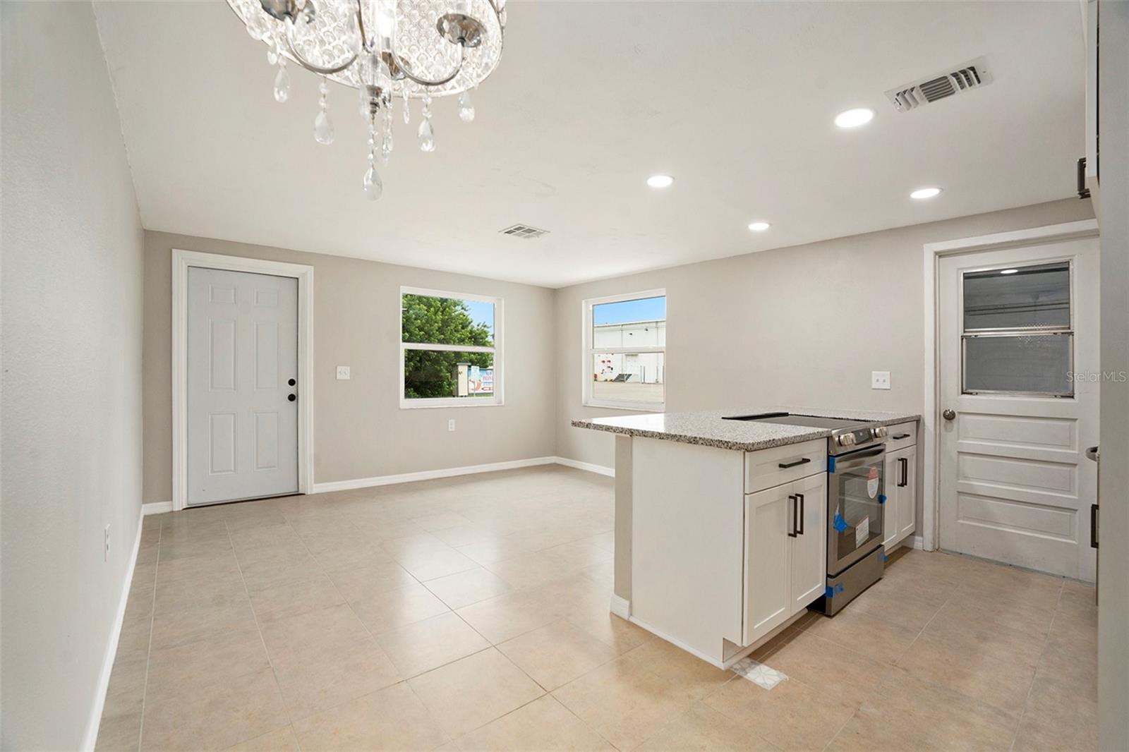Image 13 of 27 For 5032 Canner Street