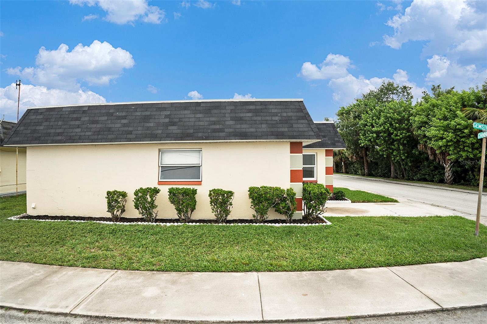 Image 2 of 27 For 5032 Canner Street