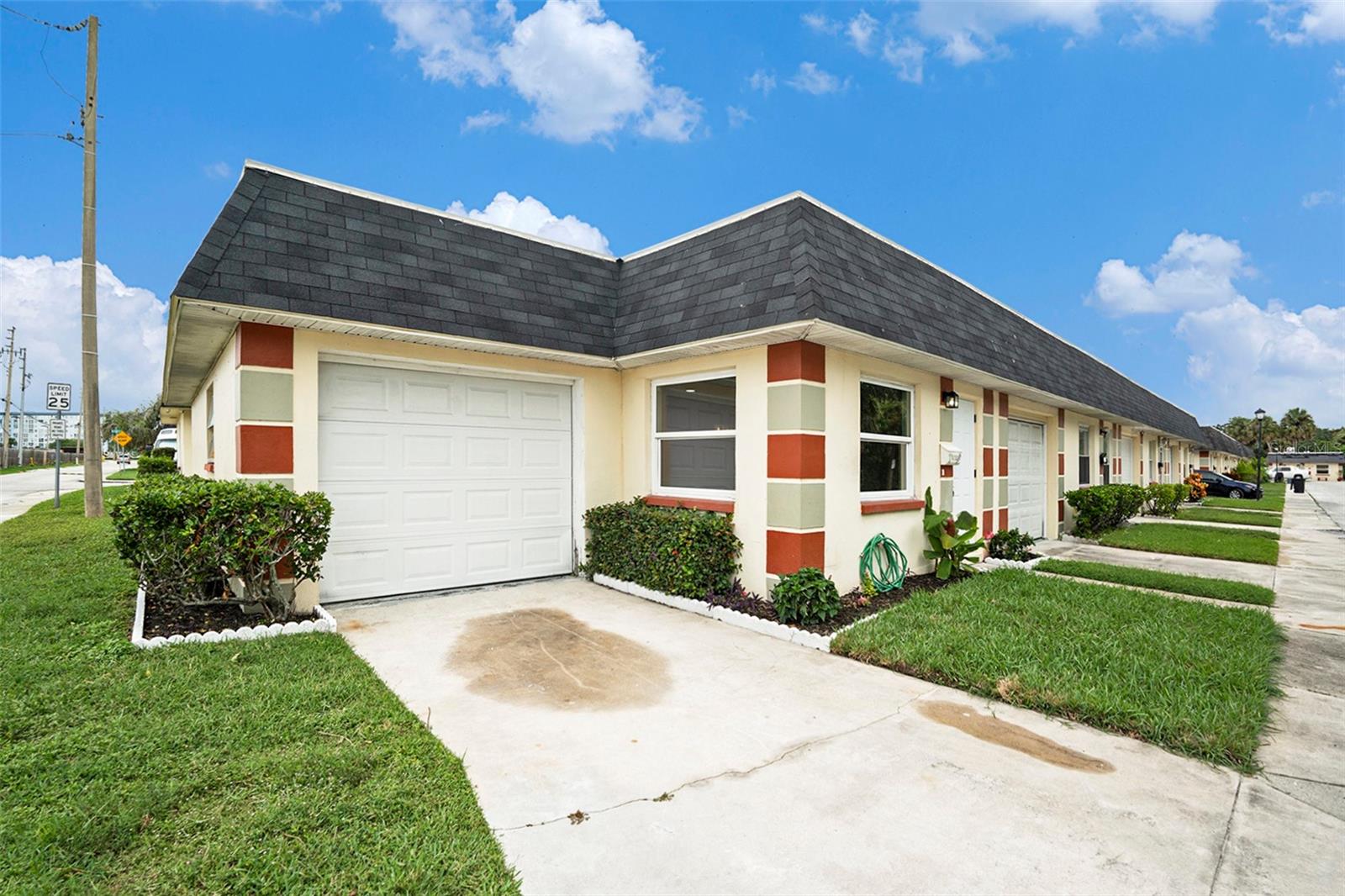 Image 4 of 27 For 5032 Canner Street
