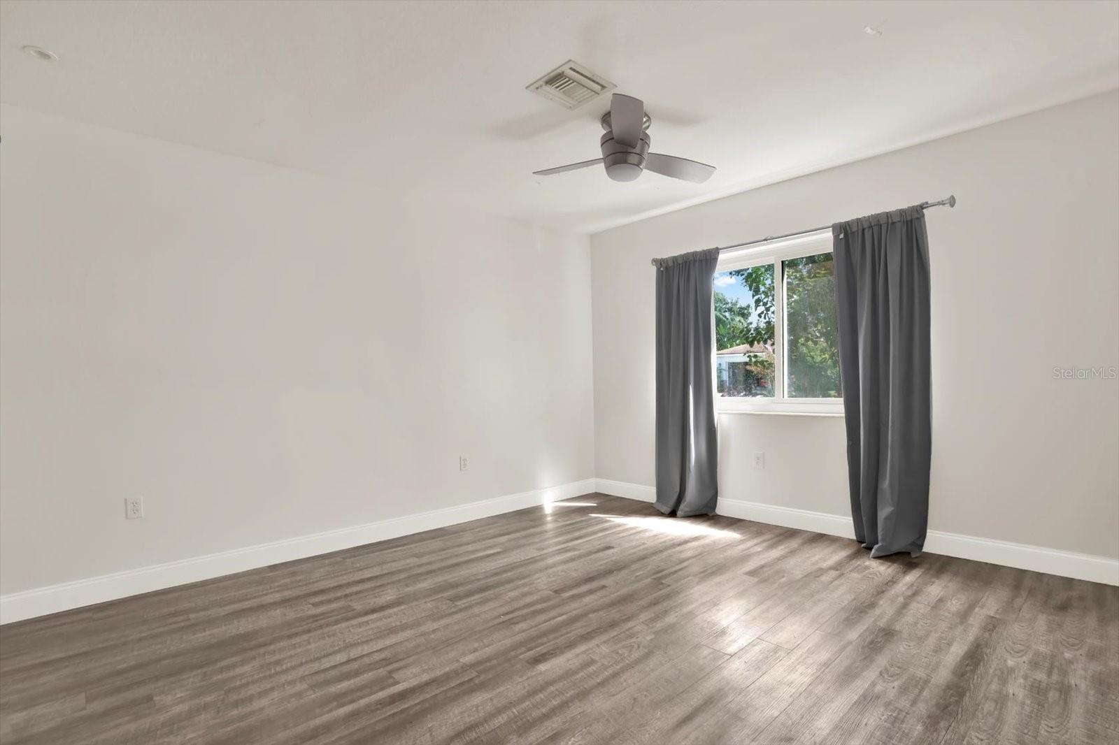 Image 15 of 26 For 6862 125th Terrace