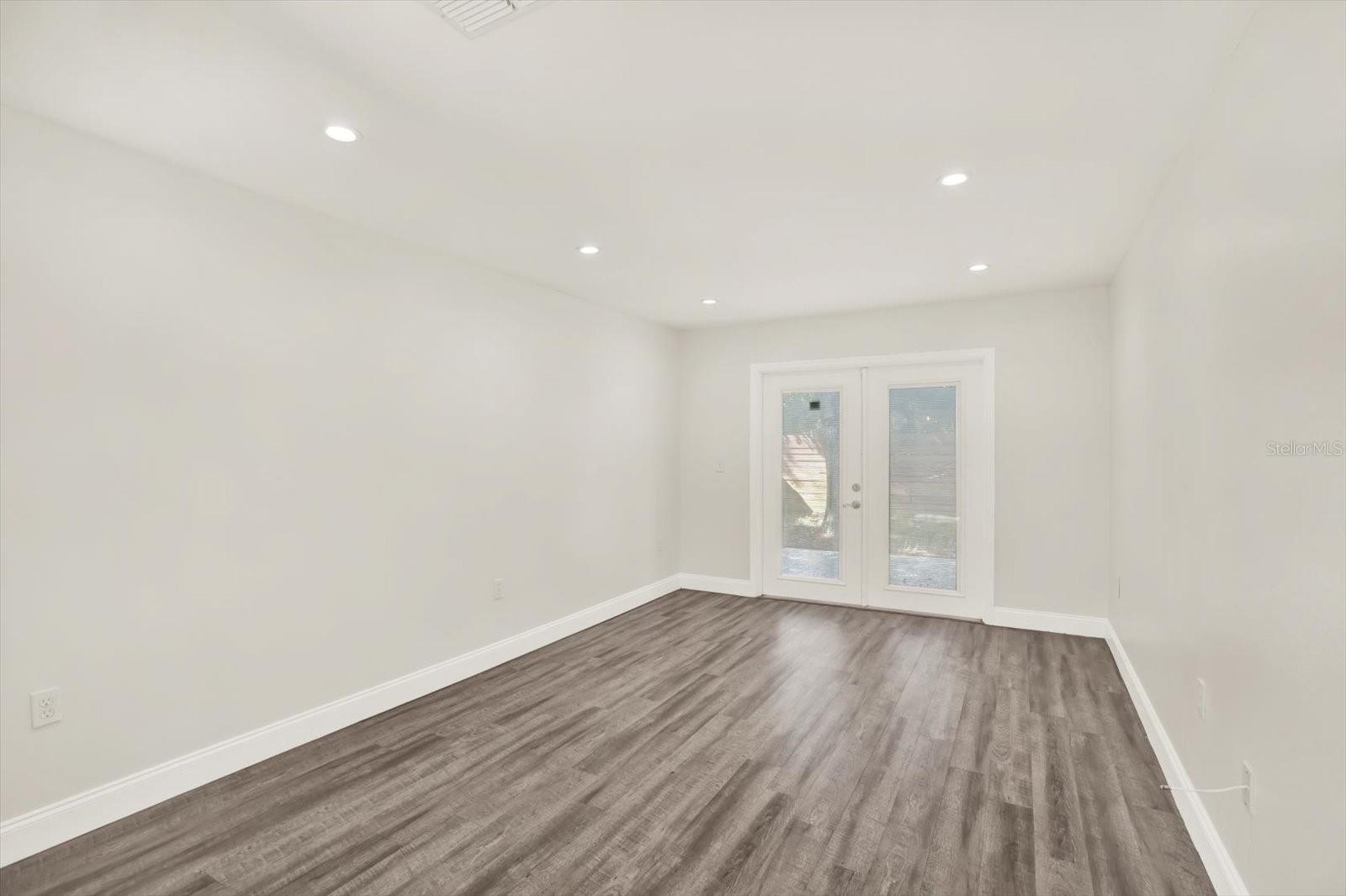 Image 21 of 26 For 6862 125th Terrace
