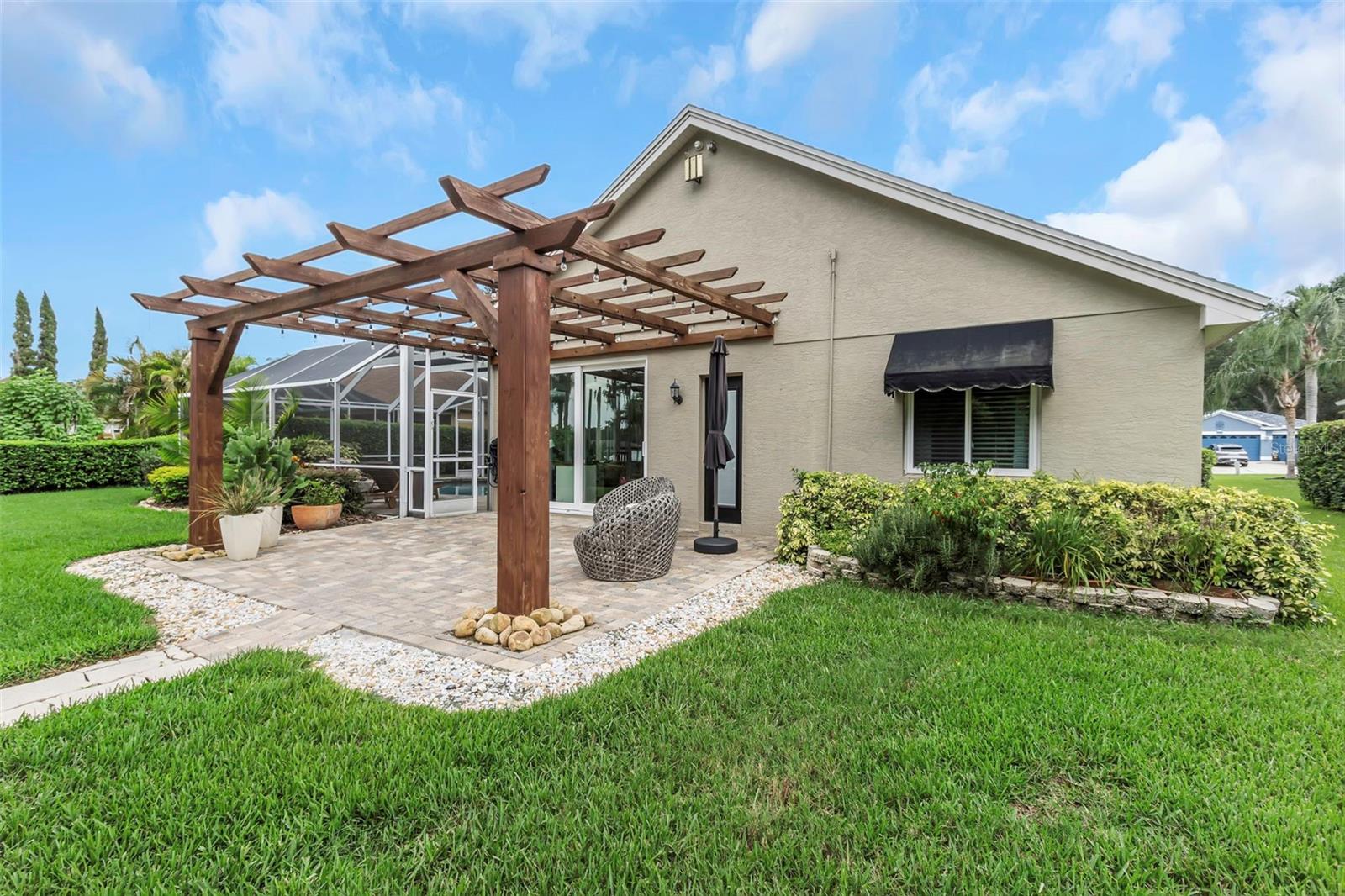 Listing photo id 19 for 1402 Wyndham Lakes Drive